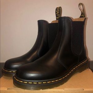 Doc Marten Chelsea boots 2976